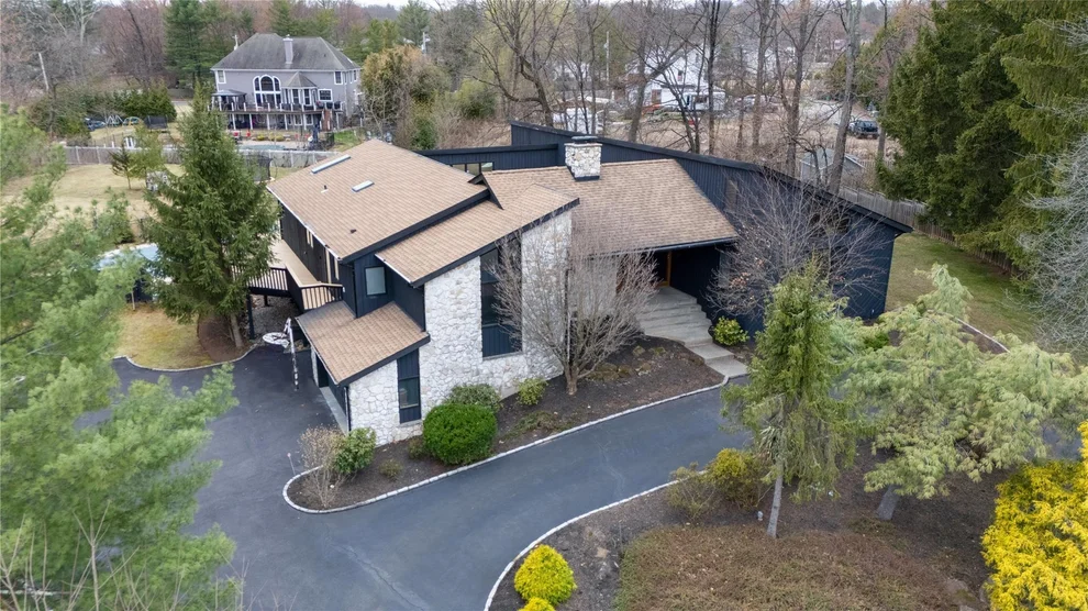 Unit for sale at 4 Frost Court, Clarkstown, NY 10956