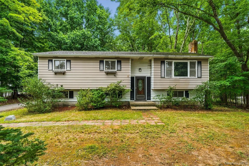 Unit for sale at 804 S Plank Road, Wawayanda, NY 10973