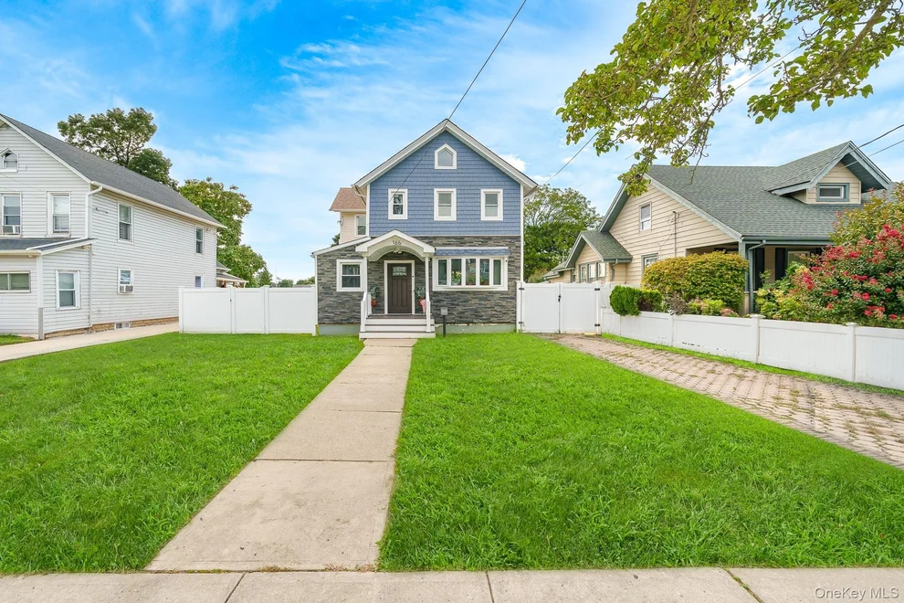 Unit for sale at 166 Church Street, Hempstead, NY 11520