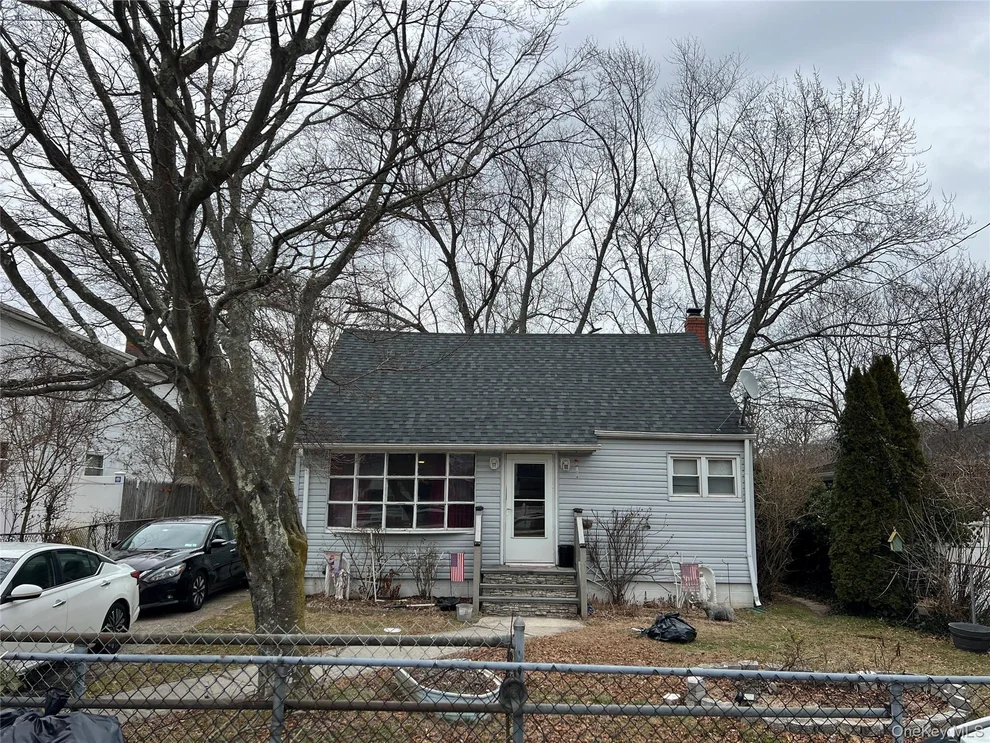 Unit for sale at 25 Gores Drive, Brookhaven, NY 11950