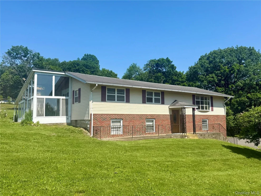 Unit for sale at 231 Highland Avenue, Marlboro, NY 12542