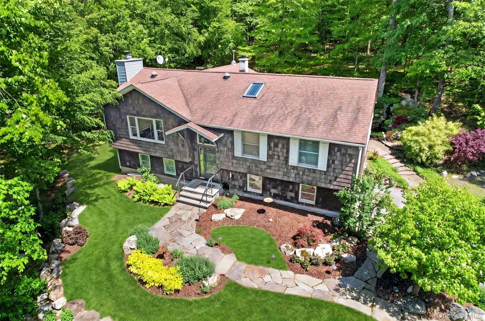 Unit for sale at 5 California Road, Warwick (Town), NY 10990