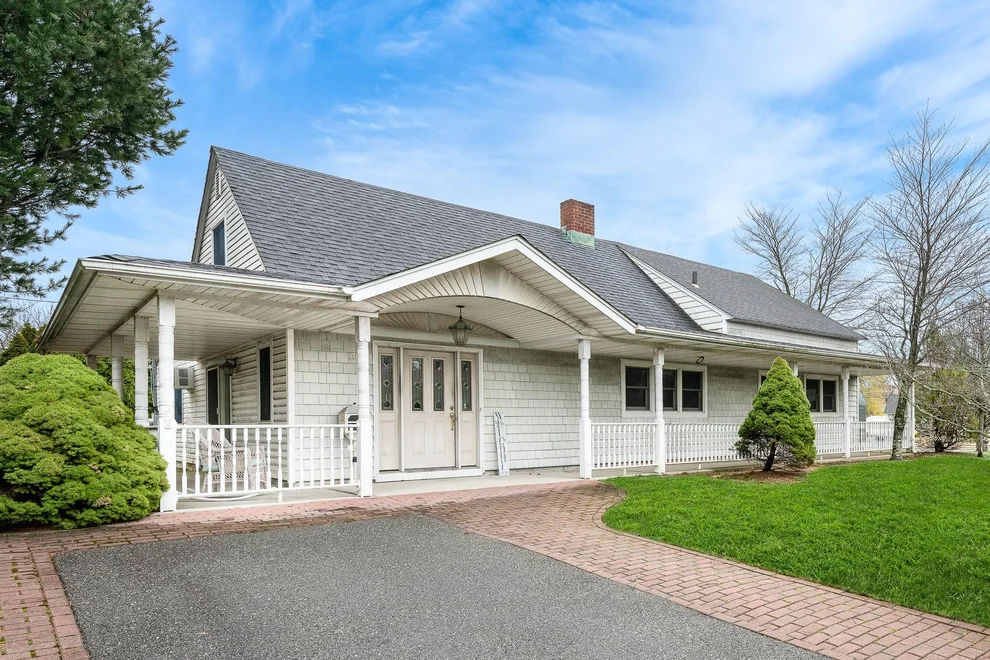 Unit for sale at 35 Dome Lane, Hempstead, NY 11793