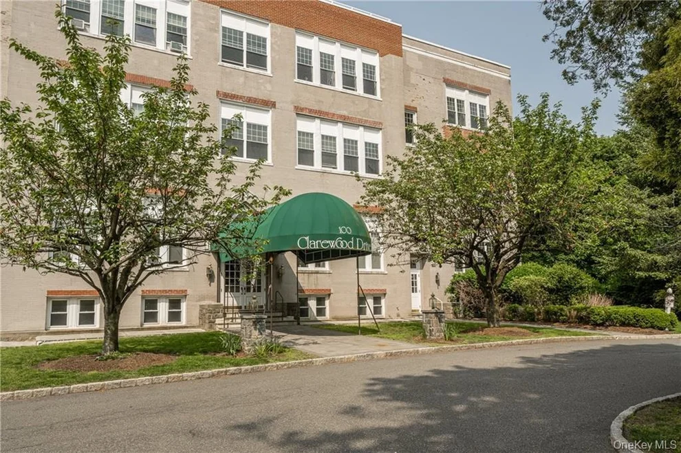Unit for sale at 100 Clarewood Drive, Greenburgh, NY 10706