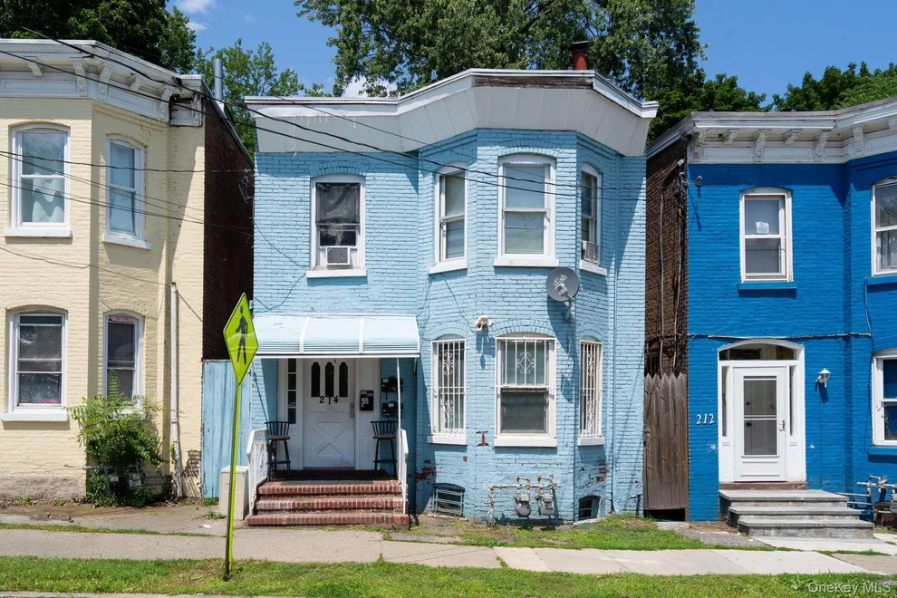 Unit for sale at 214 Renwick Street, Newburgh (City), NY 12550