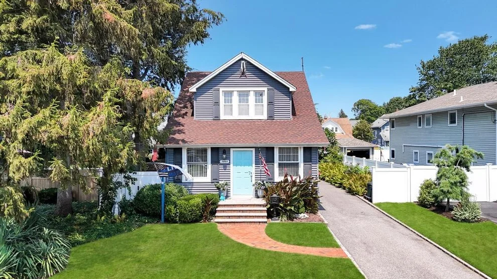 Unit for sale at 3861 Hickory Street, Hempstead, NY 11783