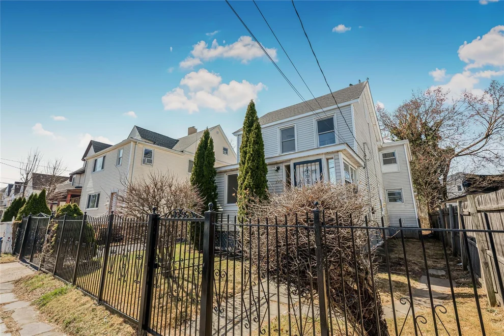 Unit for sale at 242 S First Avenue S, Mount Vernon, NY 10550