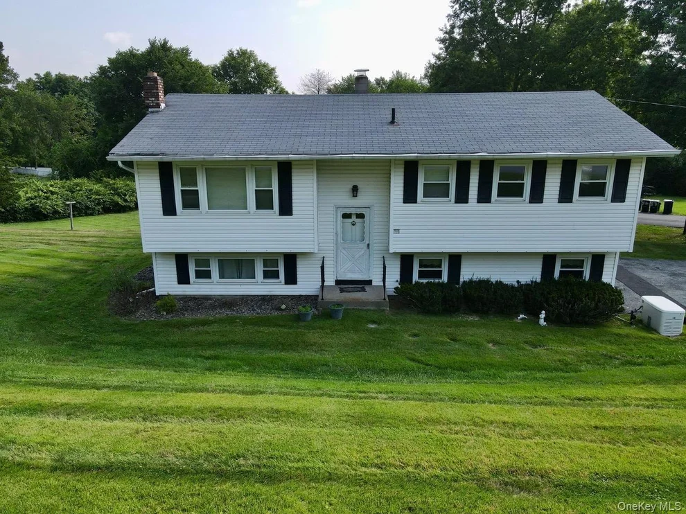 Unit for sale at 32 Valley Drive, New Windsor, NY 12577