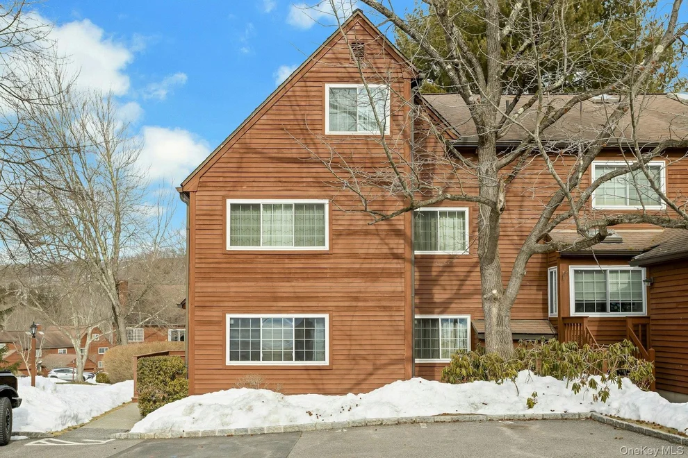 Unit for sale at 802 Autumn Lane, Southeast, NY 10509