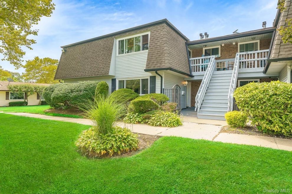 Unit for sale at 161 Feller Drive, Islip, NY 11722