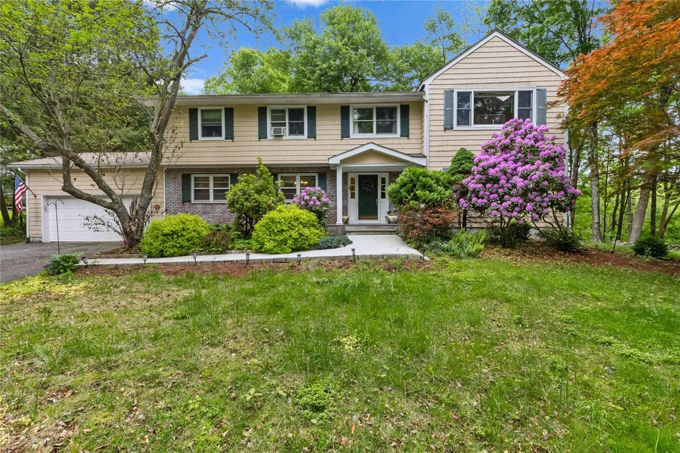 Unit for sale at 96 Warren Street, Somers, NY 10589