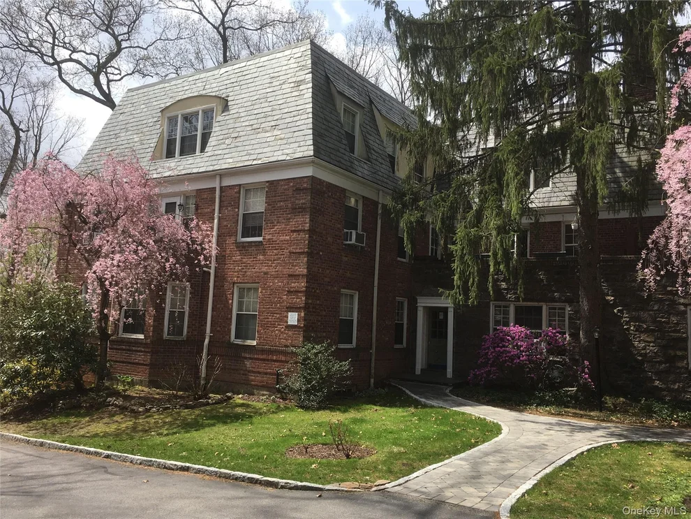 Unit for sale at 60 Pinewood Avenue, Greenburgh, NY 10530