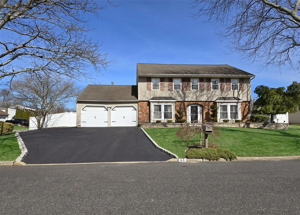 Unit for sale at 63 Acacia Drive, Islip, NY 11741