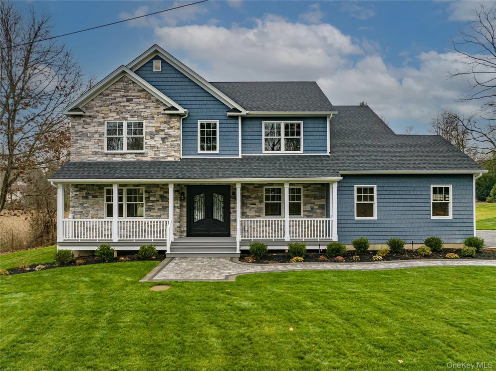 Unit for sale at 176 Southern Boulevard, Smithtown, NY 11767