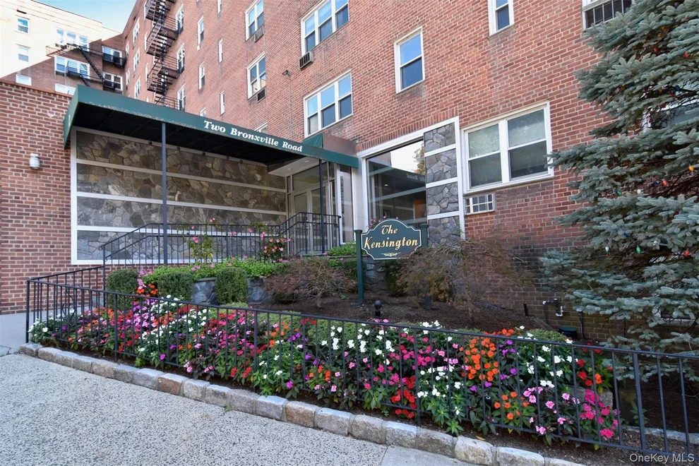 Unit for sale at 2 Bronxville Road, Yonkers, NY 10708