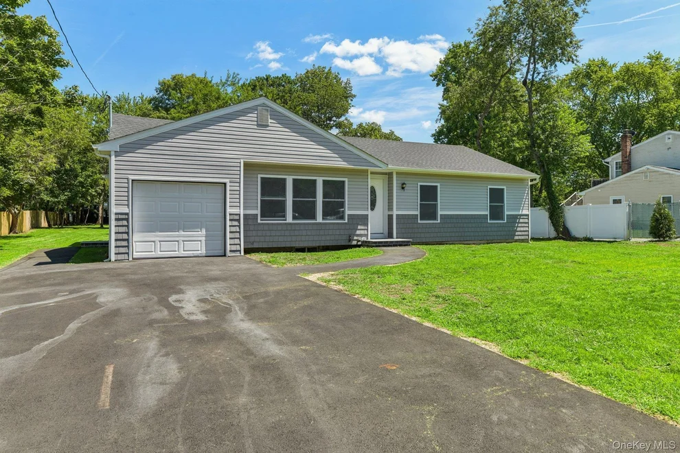 Unit for sale at 957 Bellmore Avenue, Islip, NY 11722