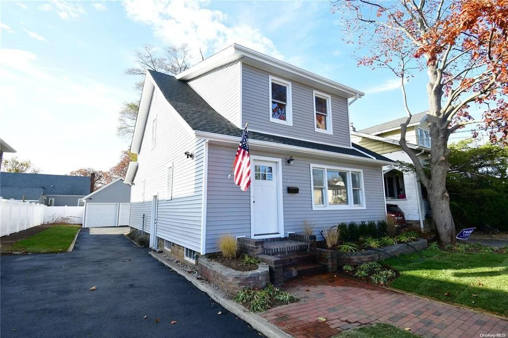 Unit for sale at 2906 Oceanside Road, Hempstead, NY 11572
