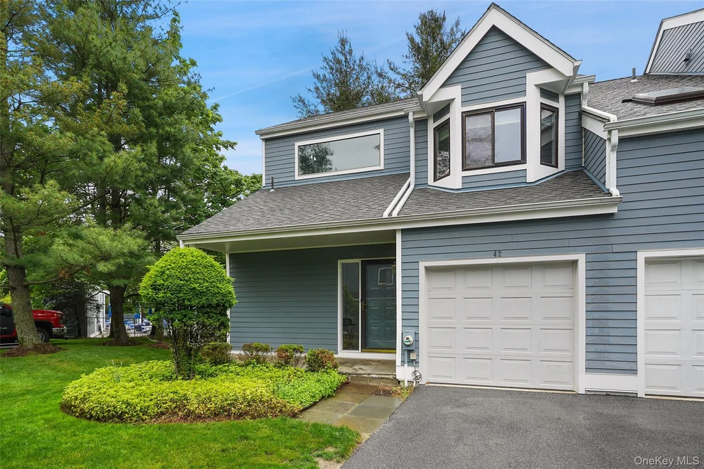 Unit for sale at 42 Westwood Circle, Greenburgh, NY 10533