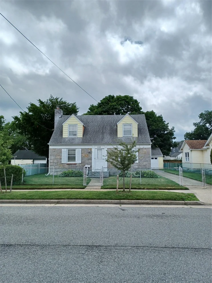 Unit for sale at 118 Allen Street, Hempstead, NY 11550