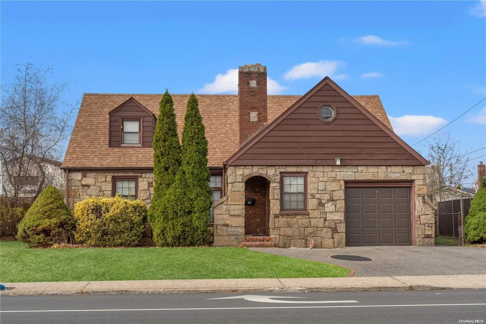 Unit for sale at 90 Nassau Boulevard, Hempstead, NY 11552