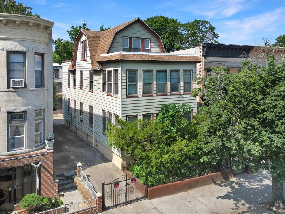 Unit for sale at 528 Bay Ridge Parkway, New York, NY 11209