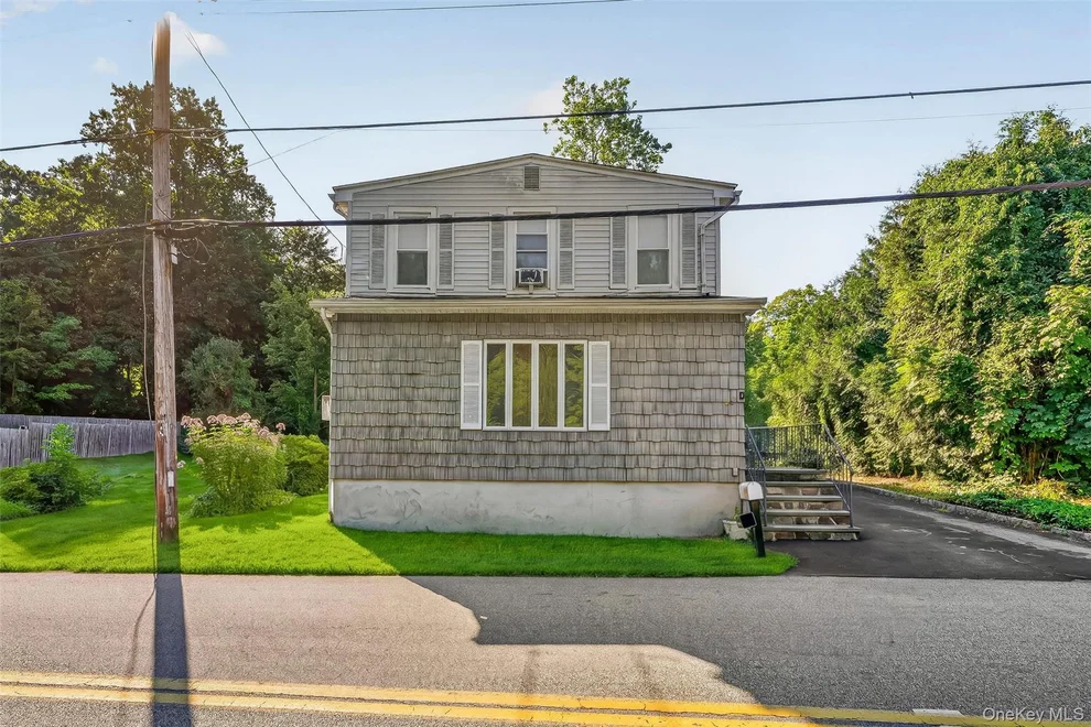 Unit for sale at 5 Crugers Station Road, Cortlandt, NY 10520