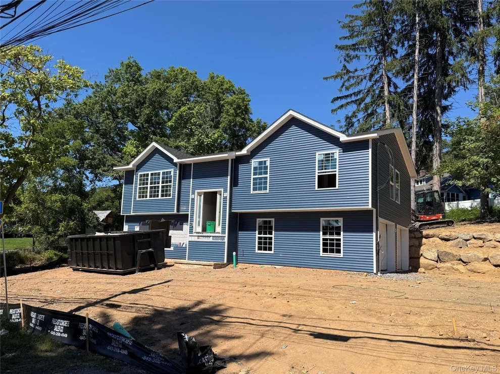 Unit for sale at 305 Old Route 304, Clarkstown, NY 10956