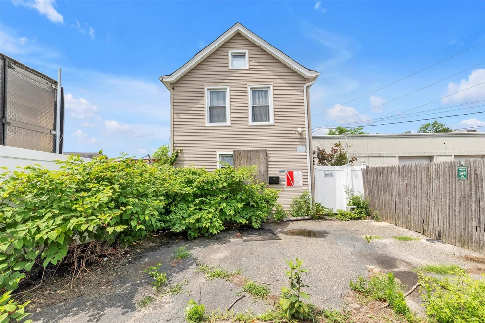 Unit for sale at 12 Max Avenue, Oyster Bay, NY 11801