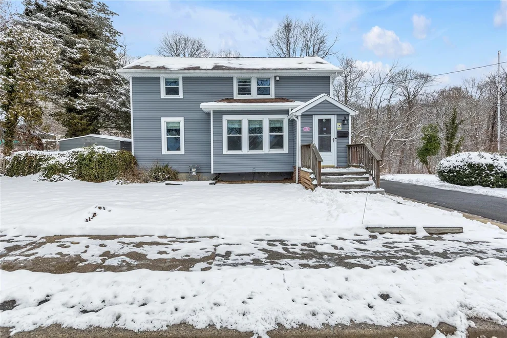 Unit for sale at 49 W Main Street, Smithtown, NY 11754