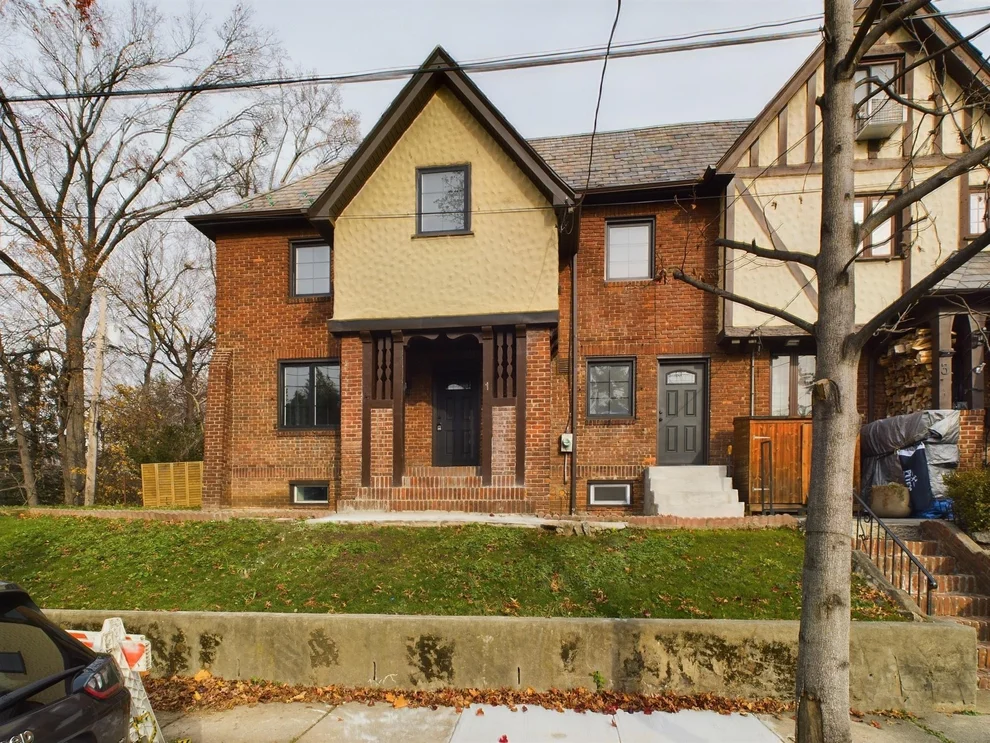 Unit for sale at 1 Hillside Avenue, Pelham, NY 10803