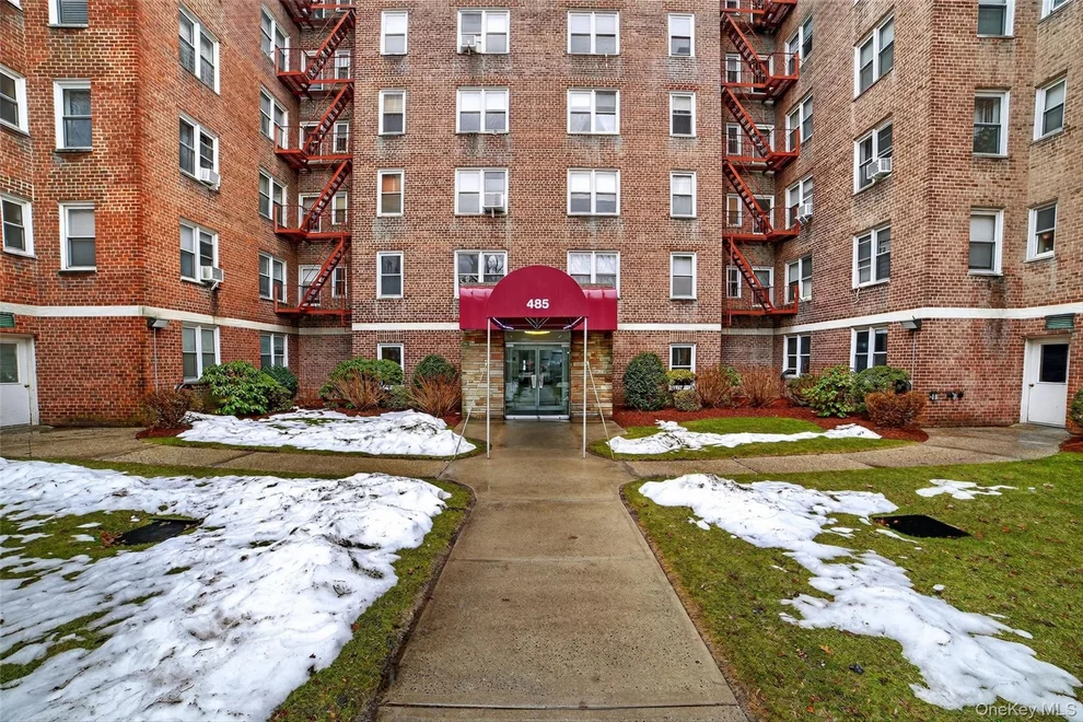 Unit for sale at 485 Bronx River Road, Yonkers, NY 10704