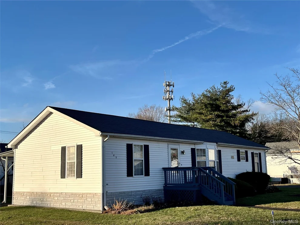 Unit for sale at 105 North Mountainview MH, Stony Point, NY 10950