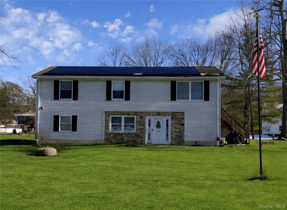 Unit for sale at 184 Quaker Street, Newburgh (Town), NY 12589