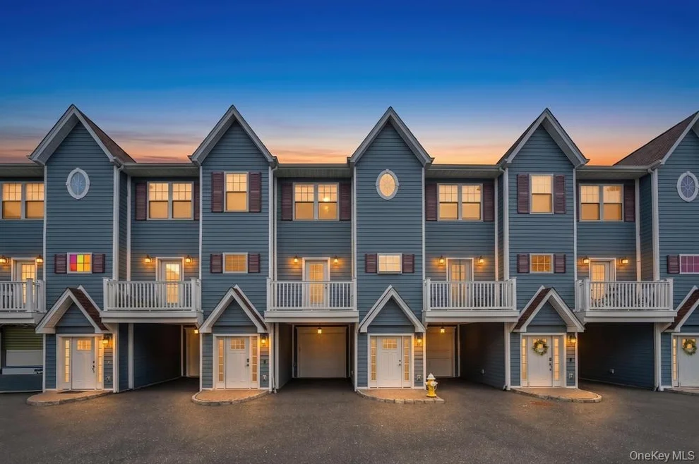 Unit for sale at 18 Hearthstone Court, Oyster Bay, NY 11735