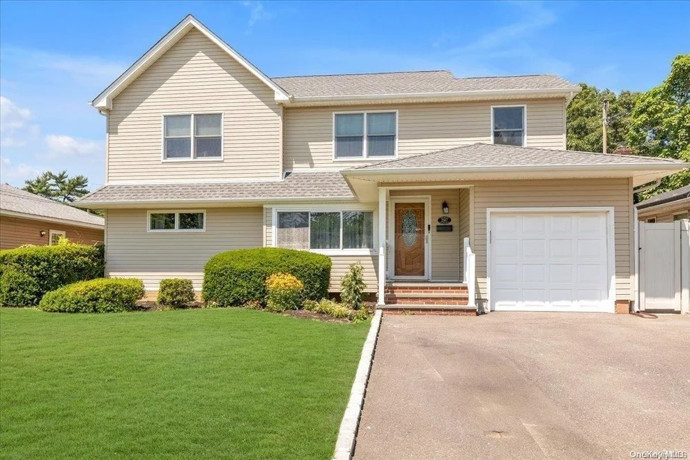Unit for sale at 2567 S Bismark Avenue, Hempstead, NY 11710
