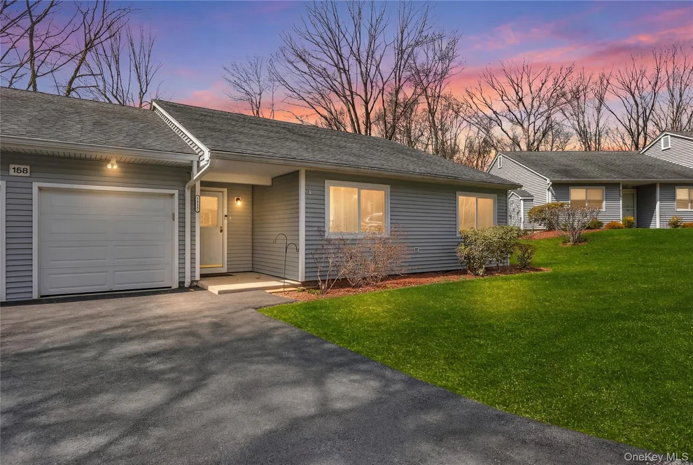 Unit for sale at 158 Carriage Court, Yorktown, NY 10598