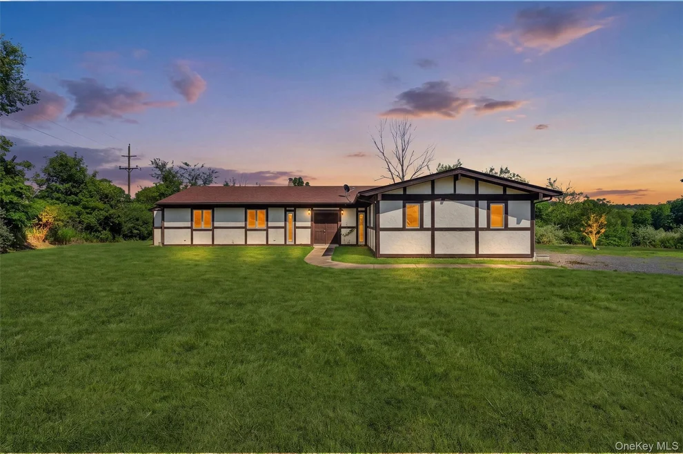Unit for sale at 25 Red Mills Road, Shawangunk, NY 12589