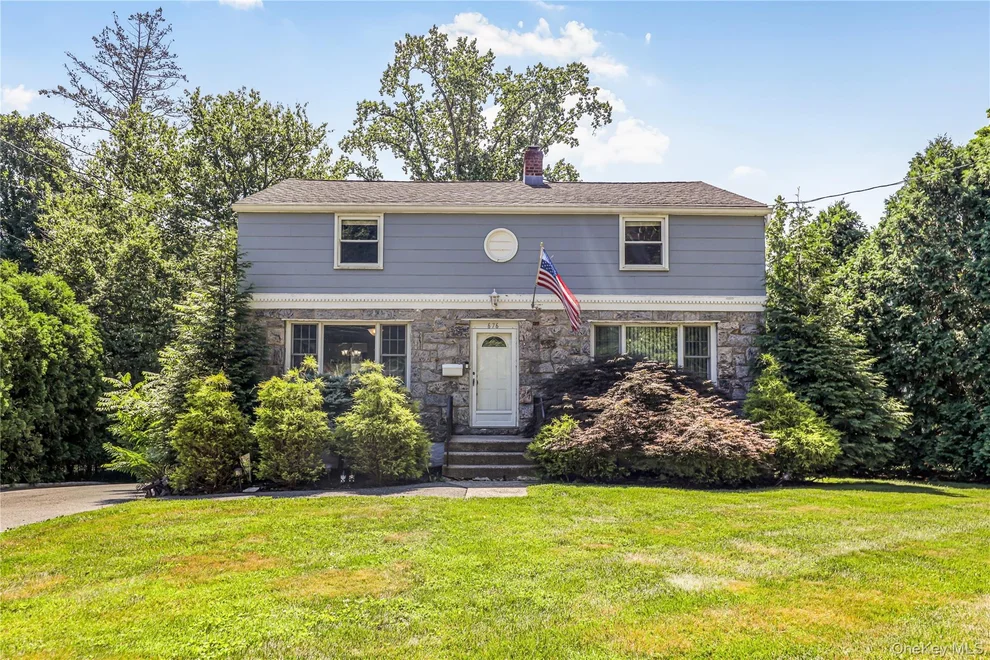 Unit for sale at 676 Scarsdale Road, Yonkers, NY 10707