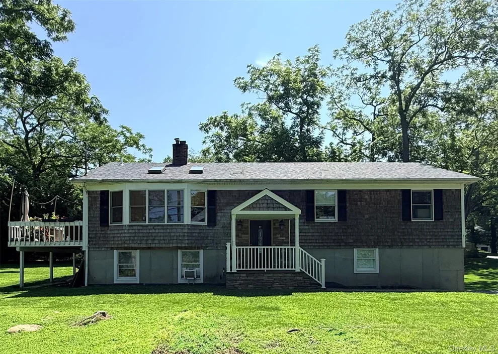 Unit for sale at 6 Pond View Drive, Riverhead, NY 11792