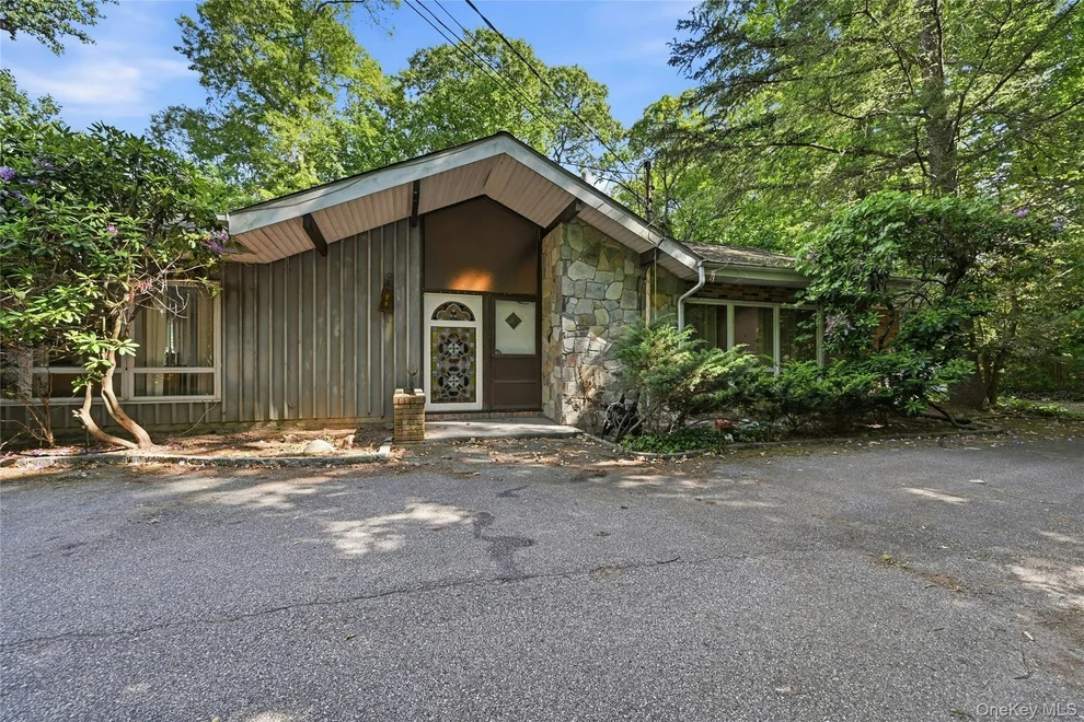 Unit for sale at 12 Tall Tree Court, Huntington, NY 11724