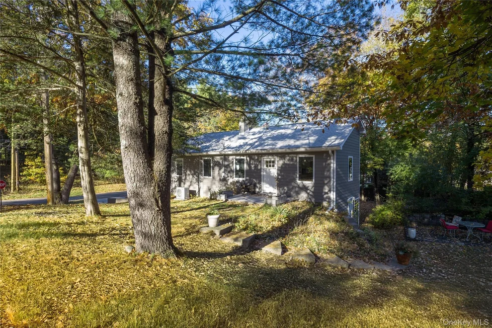 Unit for sale at 21 Henry Street, Livingston, NY 12523