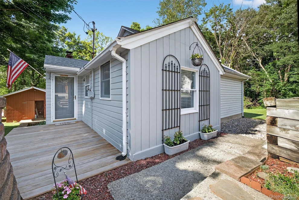 Unit for sale at 62 Lakeside Drive, New Windsor, NY 12553