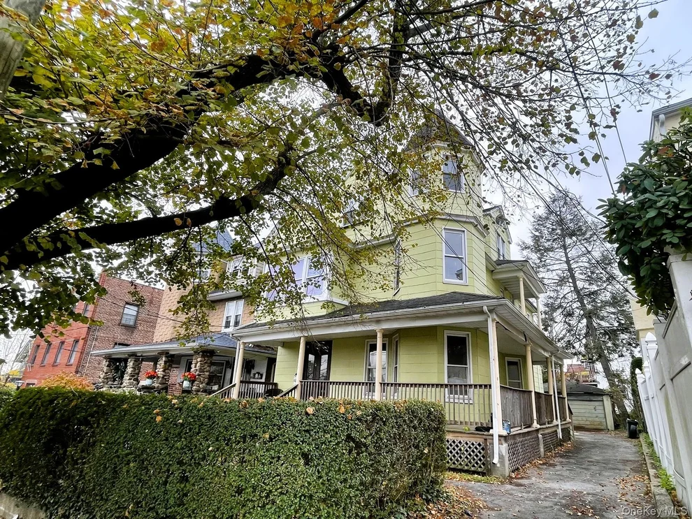 Unit for sale at 134 Vista Place, Mount Vernon, NY 10550