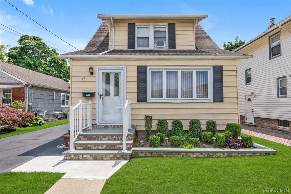 Unit for sale at 18 W Melrose Street, Hempstead, NY 11580