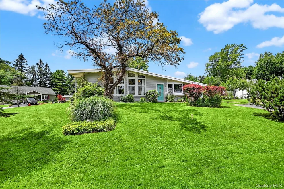 Unit for sale at 25 Crescent View, Thompson, NY 12775