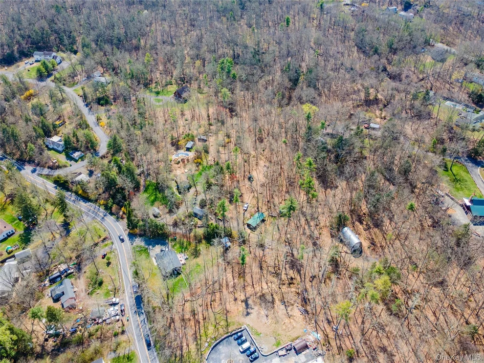 Unit for sale at 1812-1816 Sawkill Park Road, Kingston (Town), NY 12401