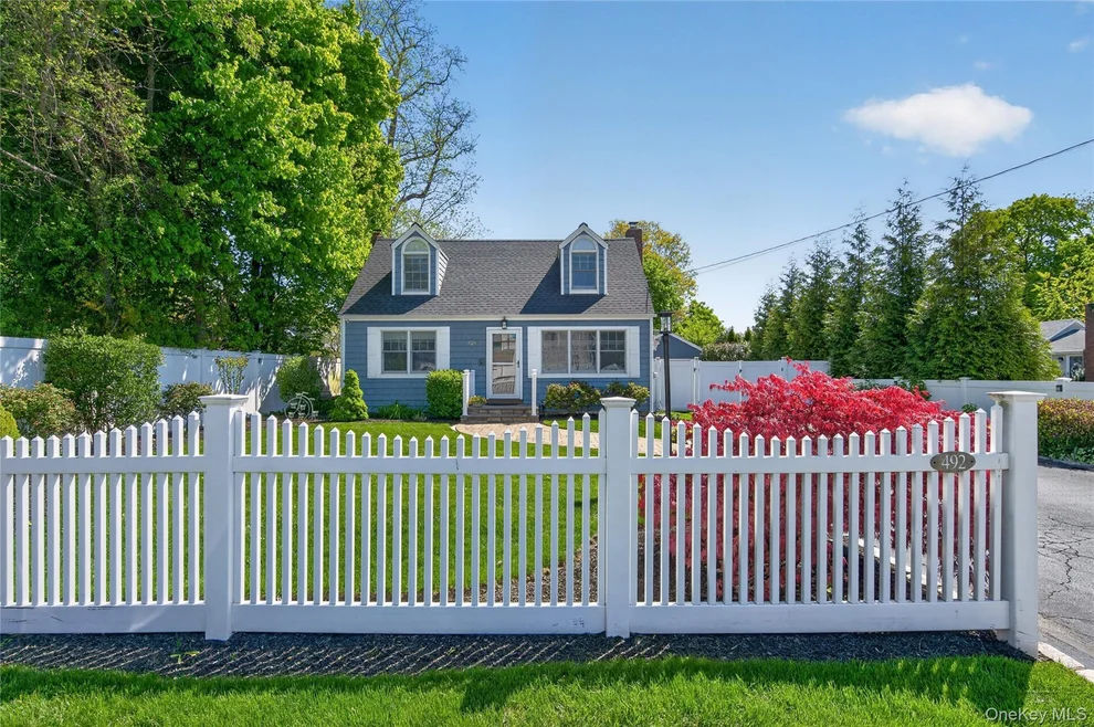Unit for sale at 492 Atlantic Street, Huntington, NY 11731