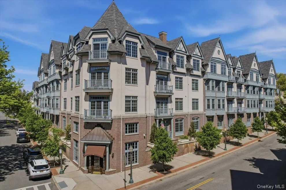 Unit for sale at 55 1st Street, Pelham, NY 10803