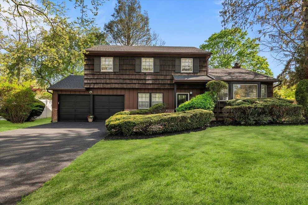 Unit for sale at 2 Yorktown Road, Huntington, NY 11746
