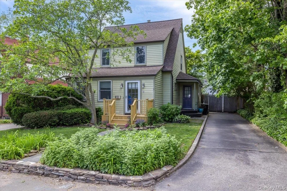 Unit for sale at 9 W 14th Street, Huntington, NY 11746